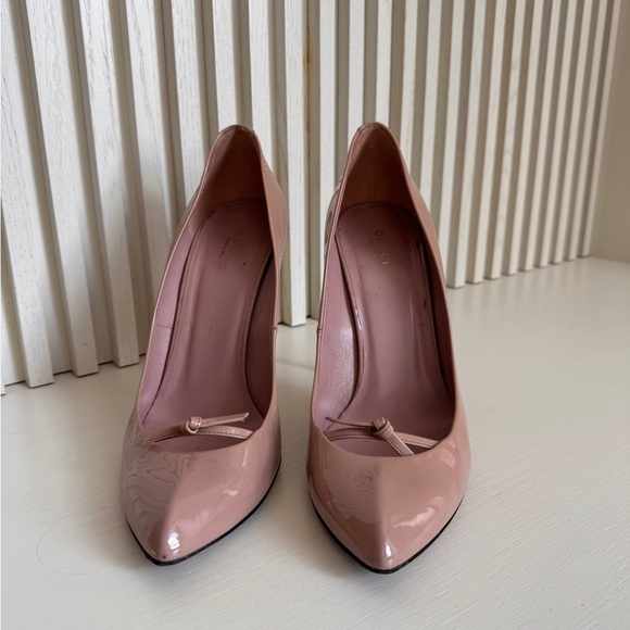 Vintage Gucci Nude Heels - Picture 4 of 6